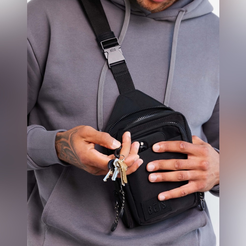 BEIS The Sport Sling
IN BLACK - Picture 13 of 15